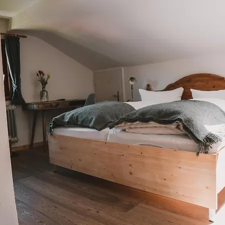 Konukevi Drachenfels 3*