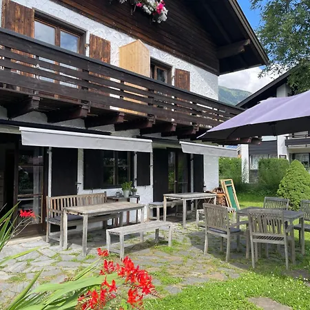 Konukevi Drachenfels 3*